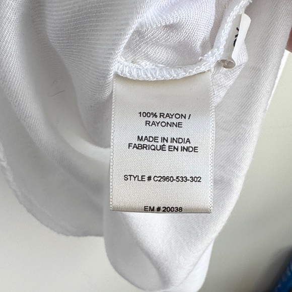 Bella Dahl White Short Sleeve V-Neck Top - Picture 4 of 4